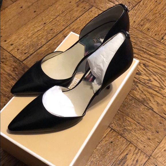 BRAND NEW Womens Michael Kors Crocodile pattern Heels - Picture 3 of 7